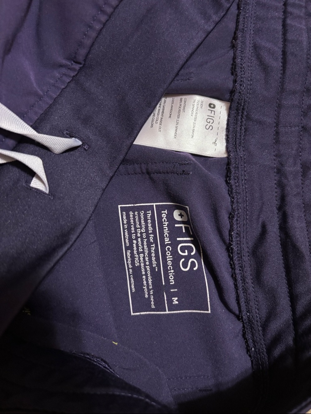 Figs Purple Scrub Set - Picture 2 of 5